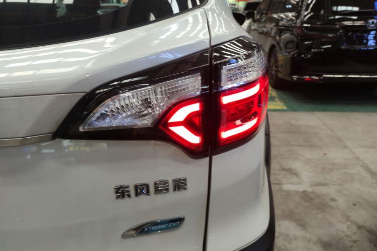 Used Venucia T70 2020 2.0L CVT Elite Edition China VI Standard Right Rear Taillight