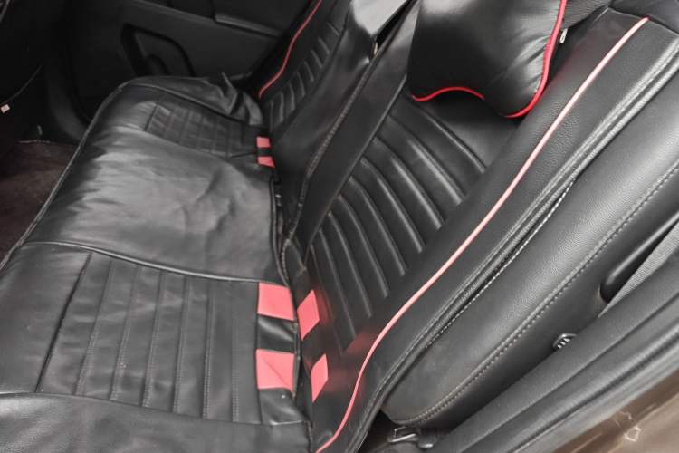 Used Kia Sportage R 2015 2.0L Automatic Two-Wheel Drive DLX Model