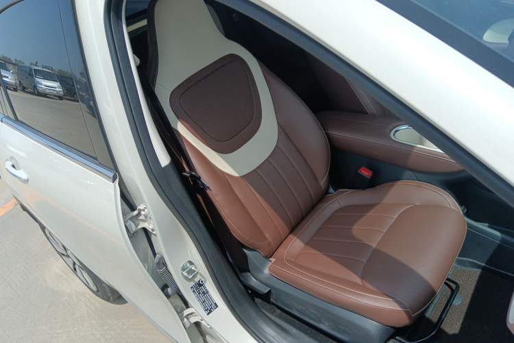 Used Wuling Bingo 2025 333 km Enjoyment Version Right Front Seat