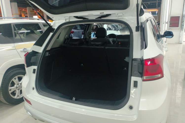 Used Haval H6 Coupe 2018 Red-Label 1.5T Automatic Two-Wheel Drive Luxury Model
