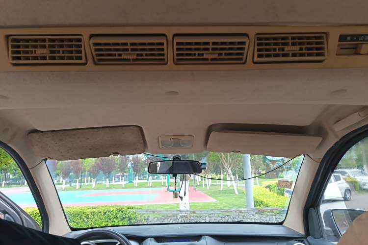 Used CHANGAN KAICHENG Ounuo S 2012 1.5L Standard Version
