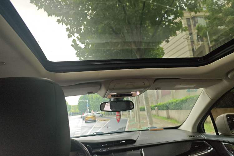 Used Cadillac XT5 2018 25T Luxury Model