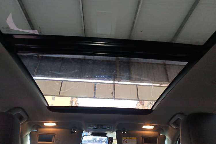 Used Toyota Highlander 2018 2.0T Four-Wheel Drive Prestige Version 7 Seats China VI Standard
