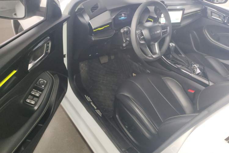 Used Roewe i5 2021 1.5L CVT Starry Edition
