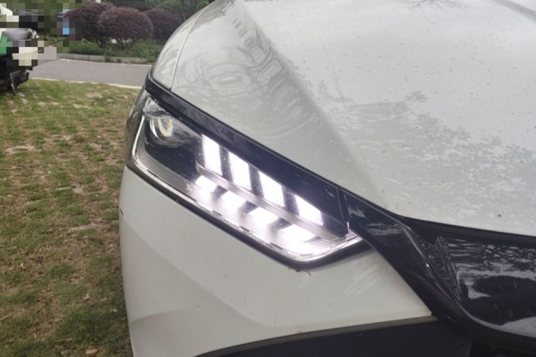 Used BYD Qin PLUS 2023 Champion Edition DM-i 120KM Excellence Model Right Front Headlight