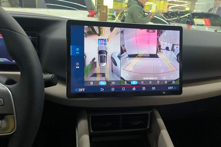 Used BYD Yuan UP 2024 401KM Leading Edition