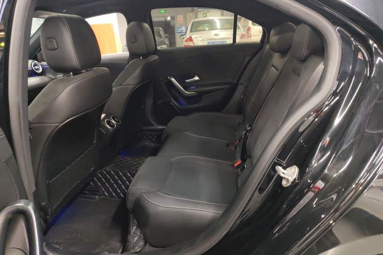 Used Mercedes-Benz A-Class 2020 Restyled A 200 L Sport Sedan Fashion Version
