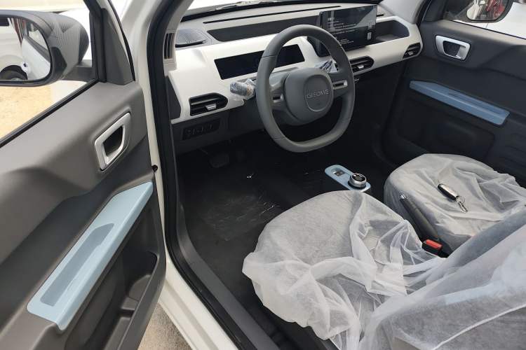 Used Geely Galaxy Panda 2024 Panda Mini 200km Endurance Bear