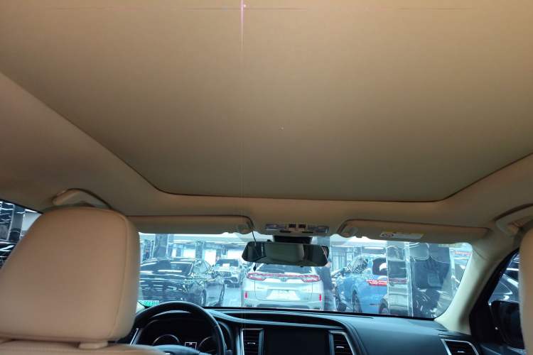 Used Toyota Highlander 2018 2.0T Four-Wheel Drive Prestige Version 7 Seats China VI Standard
