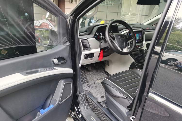 Used JAC Refine M4 2021 2.0L Manual Commercial Edition