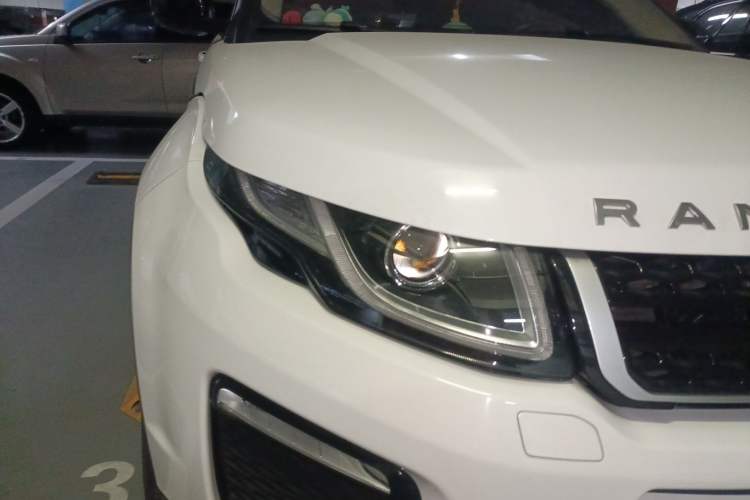 Used Land Rover Range Evoque 2016 2.0T SE PLUS Smart Enjoyment Edition Right Front Headlight