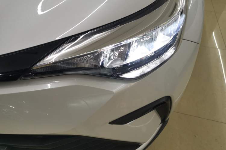 Used Toyota IZOA 2021 2.0L Yidong Edition
