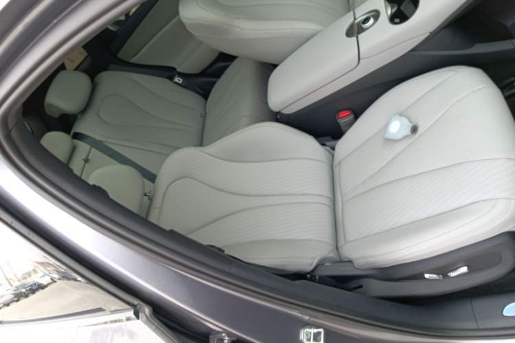 Used BYD Sealion 06 New Energy 2025 Model DM-i 170 Navigation Plus Edition
