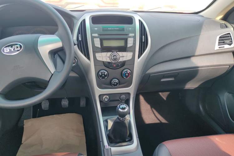 Used BYD F3 2015 Energy-Efficient Model 1.5L Manual Comfort Edition
