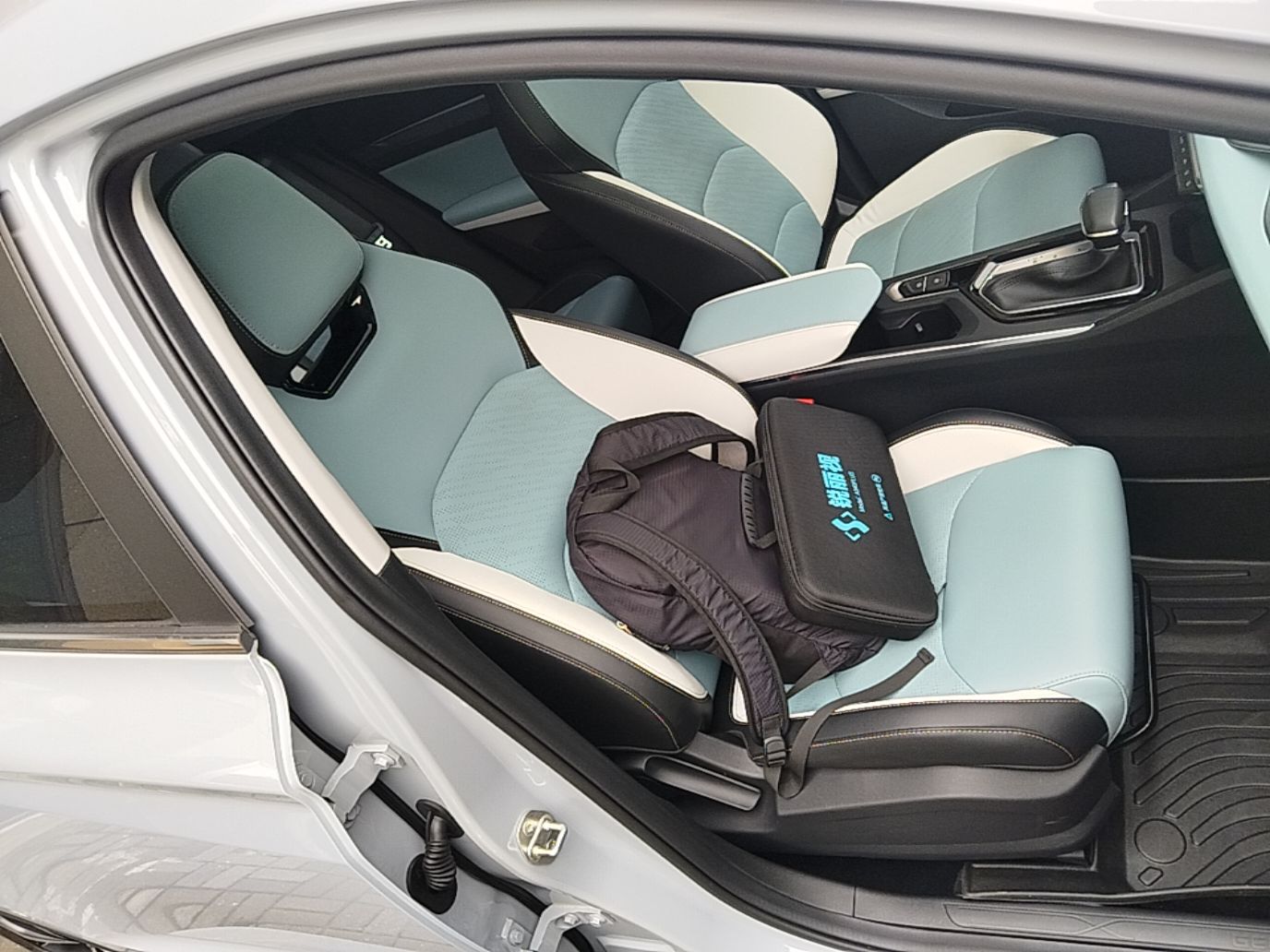 Geely Auto Emgrand S 2022 1.4T CVT Crossover Player Edition — снимка 19
