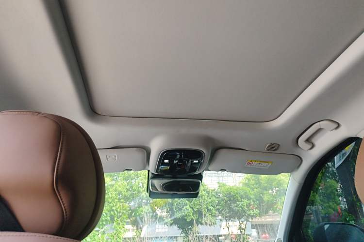 Used Chery Tiggo 8 L 2024 2.0T Two-Wheel Drive Luxury Edition 5 Seats