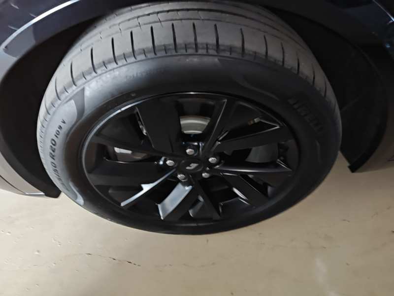 Used Li Auto L8 2023 Pro Model — 22