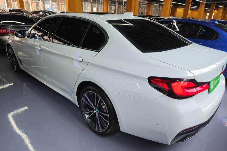Used BMW 5 Series 2022 Restyled 530Li Leading Edition M Sport Package
