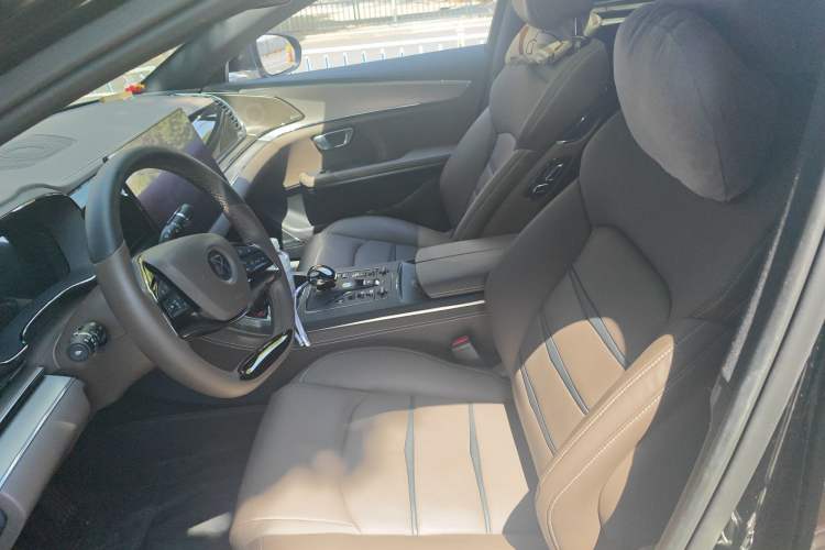 Used BYD Han 2020 EV Long-Range Luxury Model
