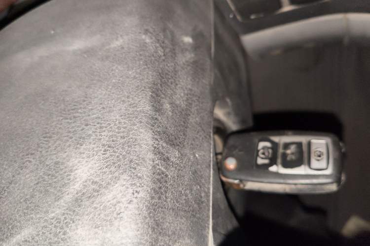 Used FORTHING Lingzhi 2014 M5 Q3 2.0L 7-seat Long-wheelbase Luxury Model