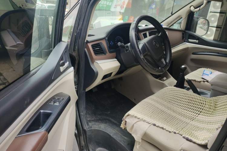 Used FORTHING Lingzhi 2019 M5L 1.6L 7-Seater Base Model China VI Standard