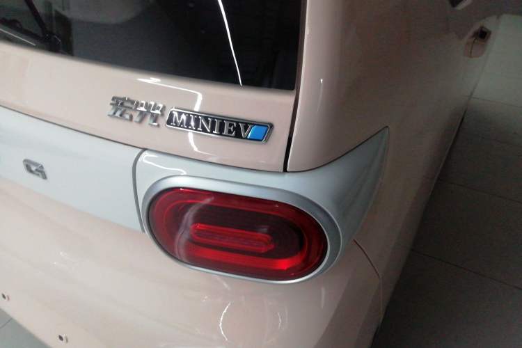Used Wuling Hongguang MINIEV 2024 3rd Generation 215km Youth Edition