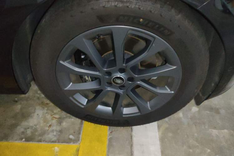 Used Land Rover Range Sport 2024 400PS Dynamic SE Right Front Wheel Hub