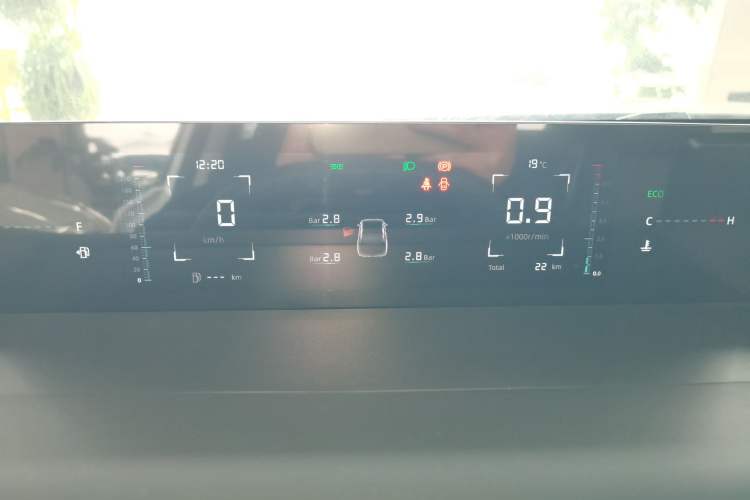 Used CHANGAN Eado 2025 Blue Whale 1.5T 500Bar Prestige Model
