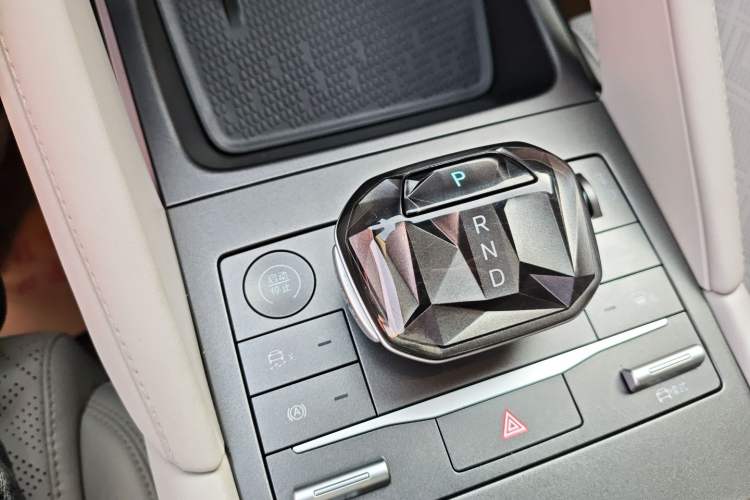 Used BYD Yuan UP 2024 401KM Leading Edition