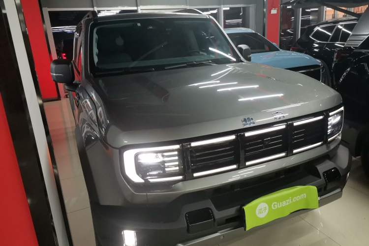 Used BAIC Off-Road BJ40 2024 2.0T All-New Urban Hunter Edition Ultimate Version
