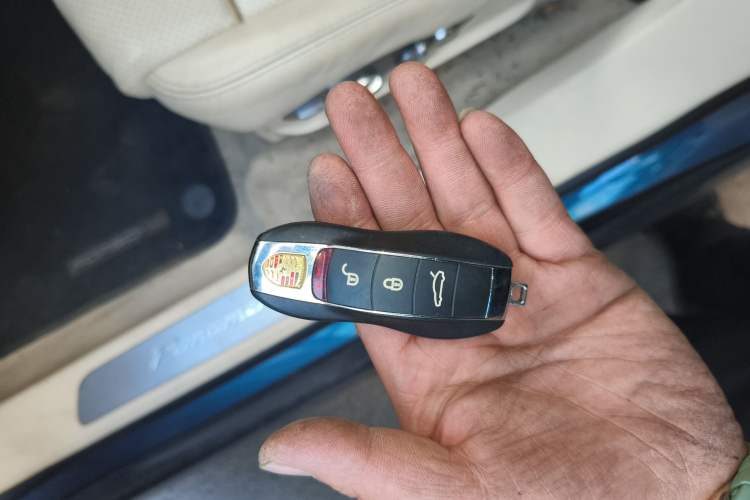 Used Porsche Panamera 2010 Panamera 4S 4.8L
