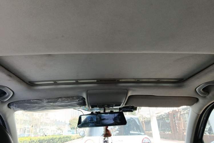 Used Volkswagen Lavida 2013 Revised Version 1.6L Automatic Luxury Edition Headliner