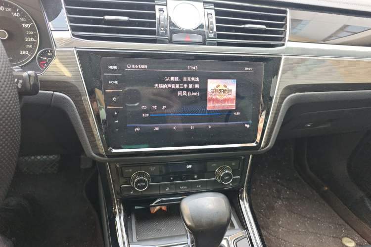 Used Volkswagen Phideon 2019 380TSI Two-Wheel Drive Business Edition China VI Standard
