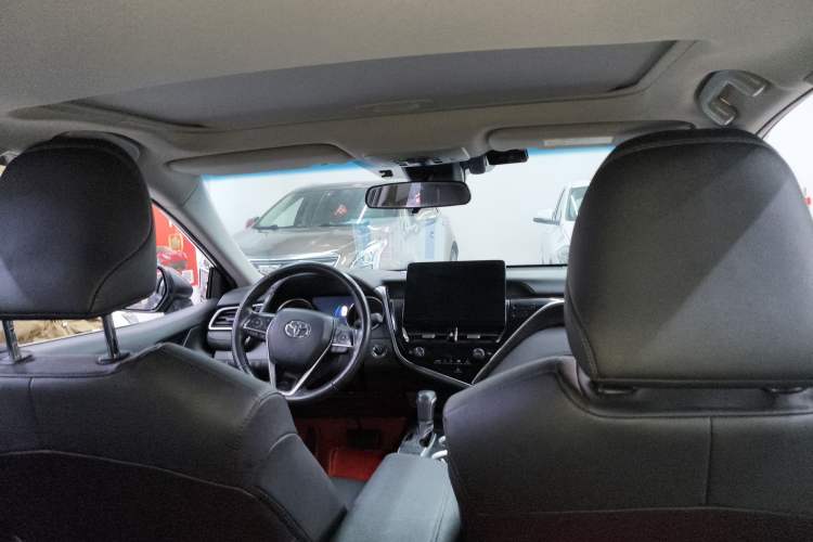 Used Toyota Camry 2023 2.0G Luxury Edition