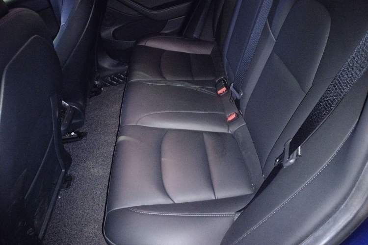 Used Tesla Model 3 2021 Standard Range Rear-Drive Upgraded Version Left Rear Seat