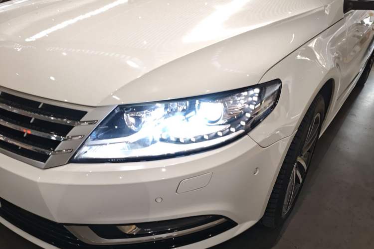 Used Volkswagen FAW-Volkswagen CC 2013 2.0 TSI Luxury Model
