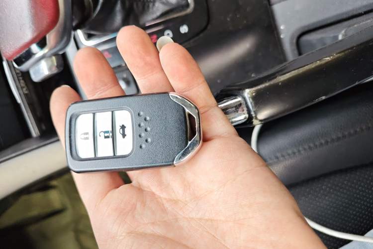 Used Honda Spirior 2013 2.4L Luxury Edition Vehicle Key