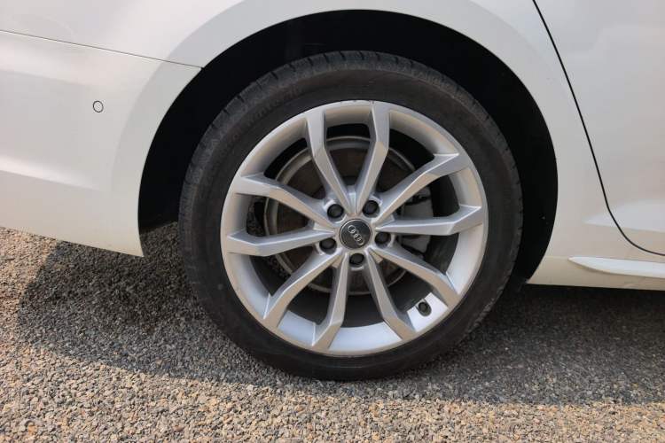 Used Audi A4L 2019 40 TFSI Ambition China VI