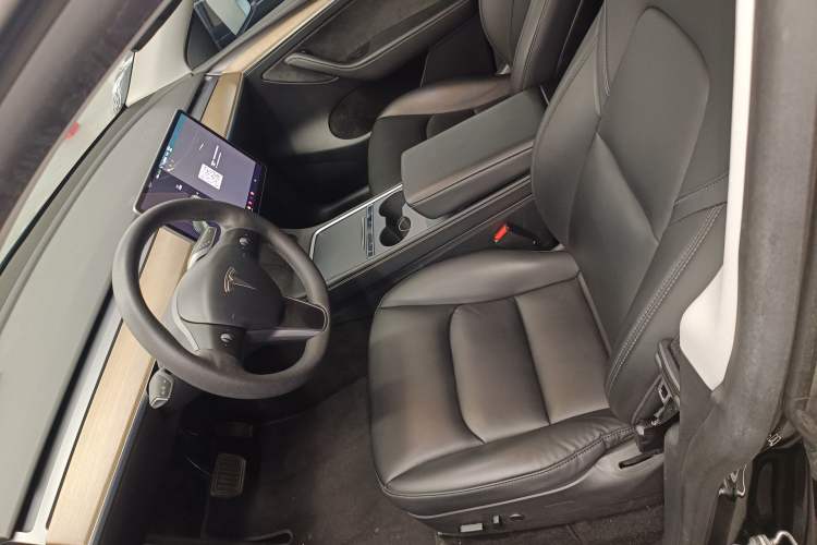 Used Tesla Model Y 2021 Standard Range Rear-Wheel Drive Version