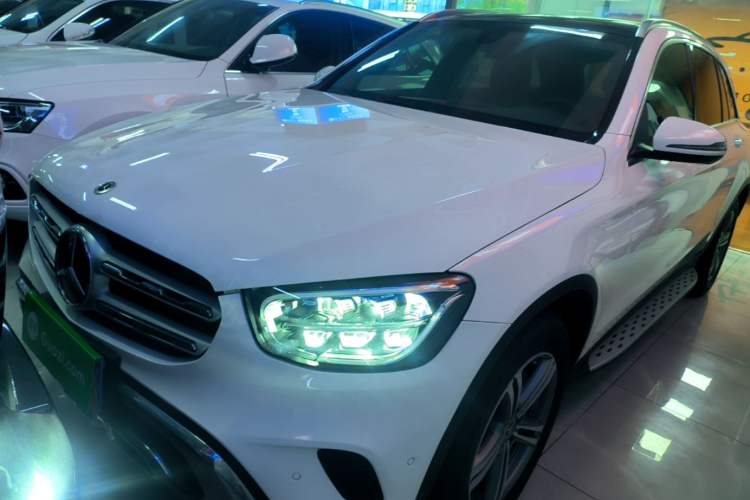 Used Mercedes-Benz GLC 2021 GLC 260 L 4MATIC Dynamic Edition Guazi used car, China used car export, Used car for sale, Used cars, Cheapest cars for sale