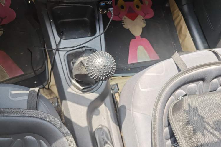 Used FAW Weizhi V5 2013 1.5L Manual Entry-Level Model China IV Standard Gear Lever