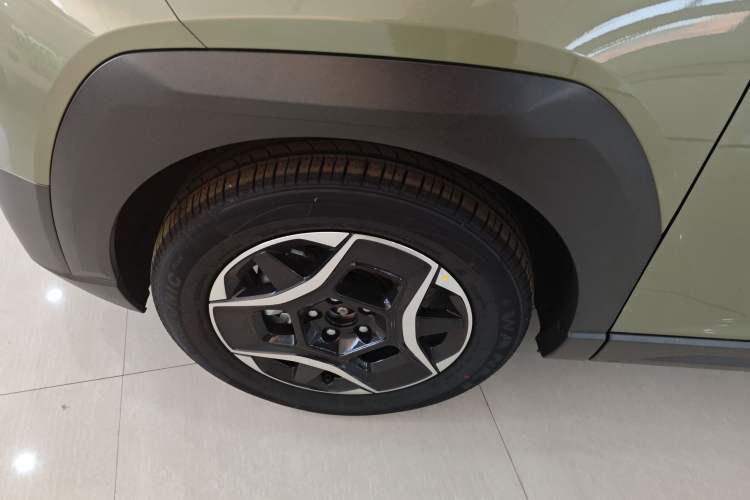 Used Dongfeng NAMMI 06 2025 401 Pro
