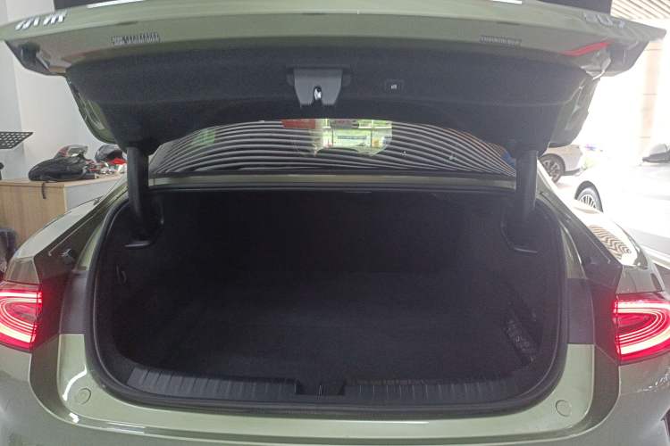 Used Xiaomi Auto SU7 2024 Rear-Drive Ultra-Long Range Advanced Pro-Level Intelligent Driving Version Trunk