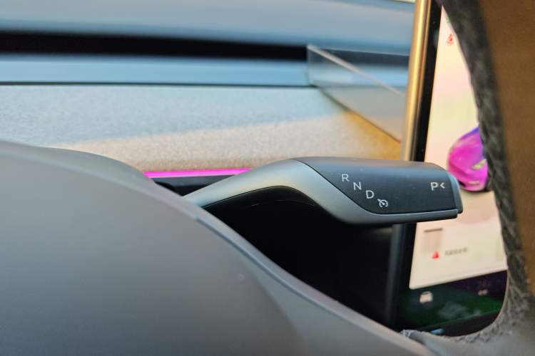 Used Tesla Model Y 2024 Rear-Wheel-Drive Version
