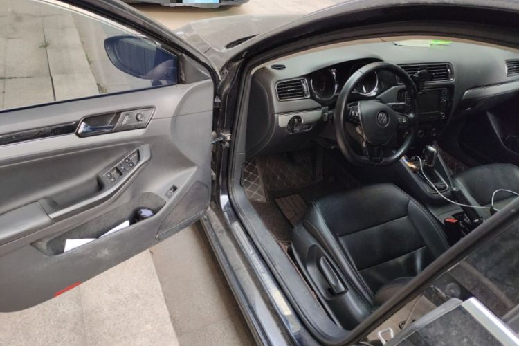 Used Volkswagen Sagitar 2018 180TSI DSG Prestige Edition
