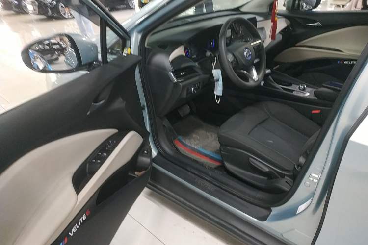 Used Buick Velite 6 2022 Plug-in Hybrid Connected Fashion Model
