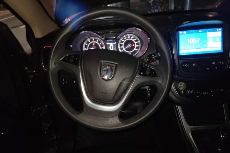 Used Baojun 560 2015 1.8L Manual Elite Edition