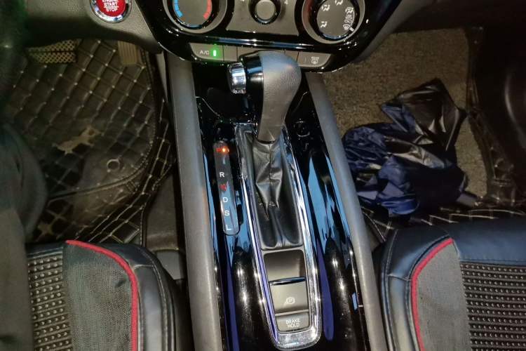 Used Honda Vezel 2017 1.8L CVT Front-Wheel Drive Pioneer Edition
