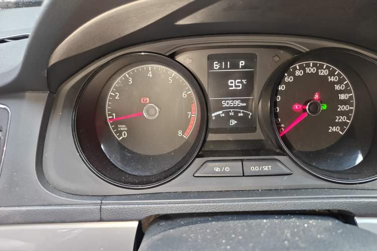 Used Volkswagen Lavida 2017 1.6L Automatic Fashion Edition
