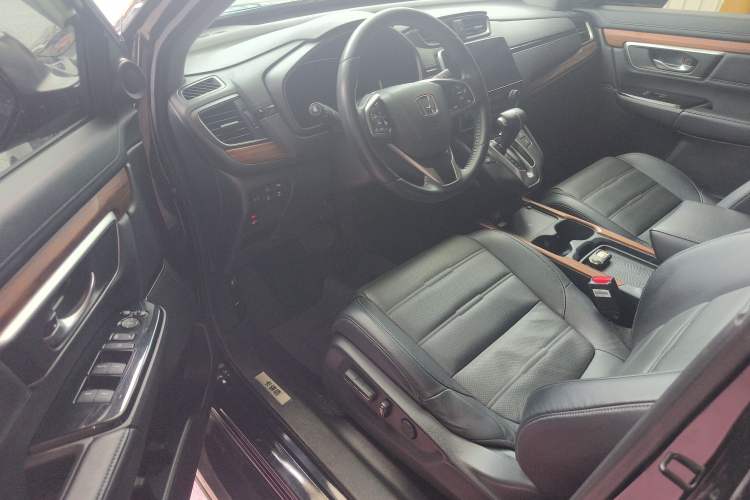 Used Honda CR-V 2021 240TURBO CVT 2WD Fashion Edition